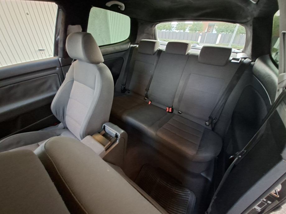 VW Golf 5 1,9 TDI 77 kv. Autmatik 2005 godina sacuvan, fotografija 6