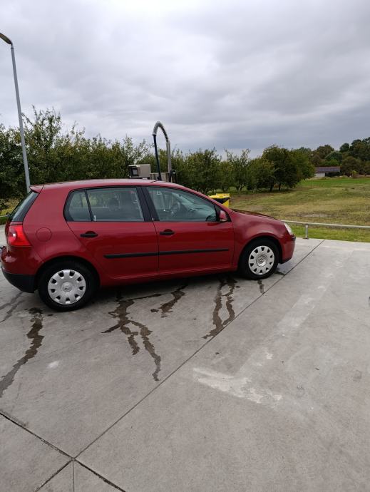 VW Golf 5 2,0 SDI, pogled izvana - slika 2