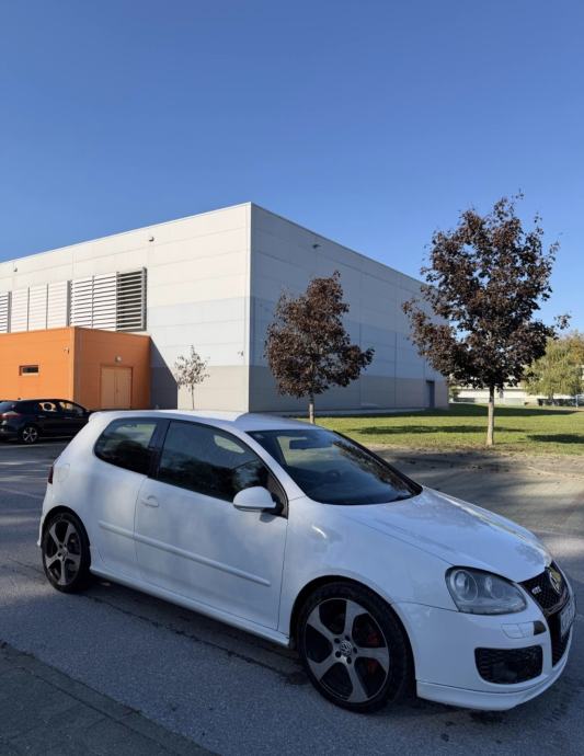 VW Golf 5 GTI 2,0 TFSI automatik, fotografija 2