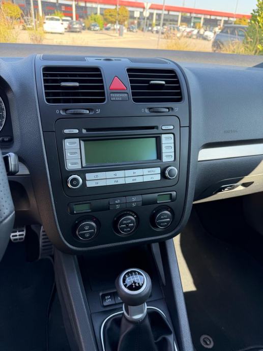 VW Golf 5 GTI 2,0 TFSI, fotografija 14