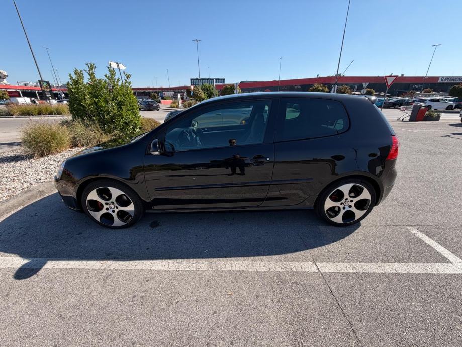 VW Golf 5 GTI 2,0 TFSI, fotografija 5