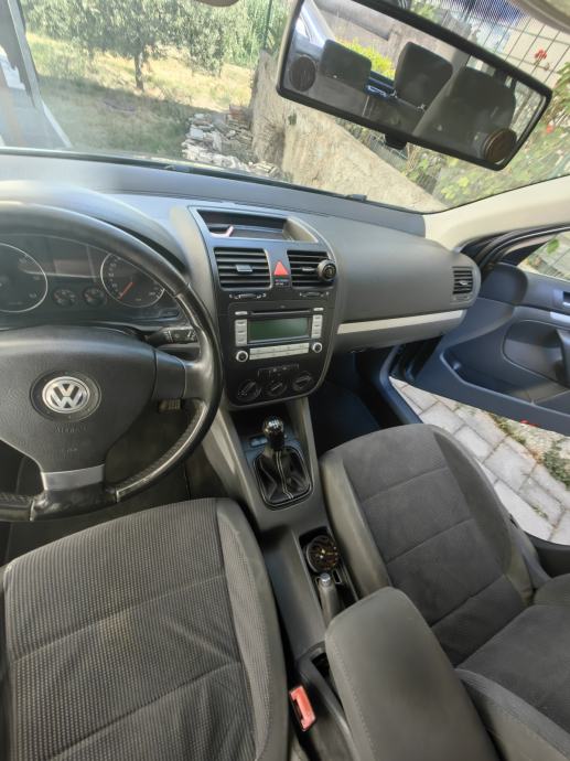 VW Golf 5 Variant 1,9 TDI registran do 18.09.2027., fotografija 11