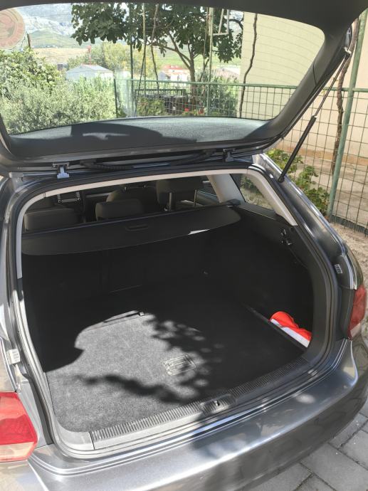 VW Golf 5 Variant 1,9 TDI registran do 18.09.2027., fotografija 14
