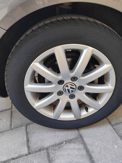VW Golf 5 Variant 1,9 TDI registran do 18.09.2027., fotografija 15