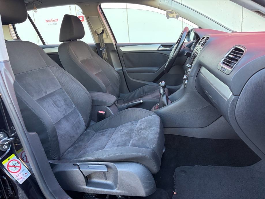 ••VW GOLF 6 1,4 TSI TURBO 160 KS HIGHLINE NAPRAVLJEN VELIKI SERVIS!!!, fotografija 9