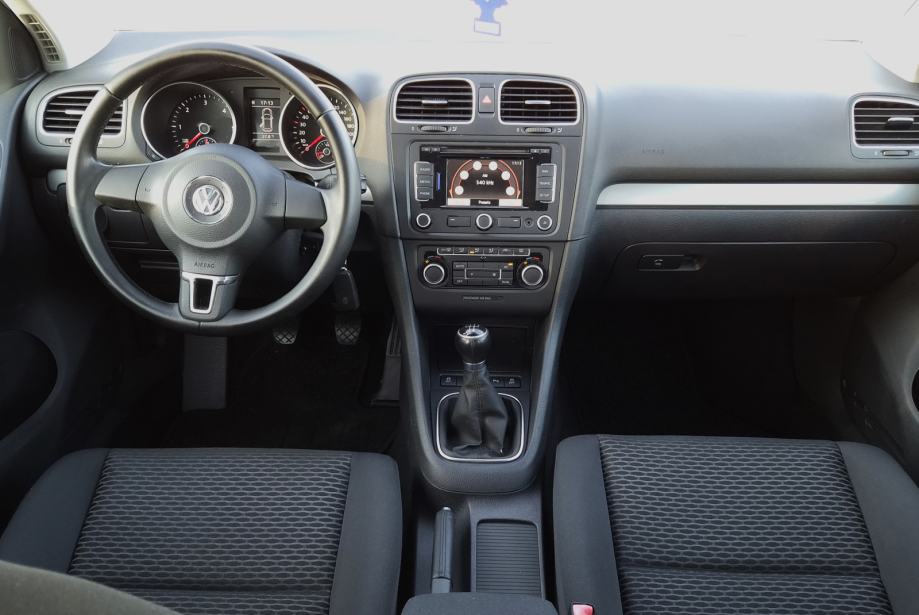 VW Golf 6 1,6 TDI****188000km***NAVIGACIJA****PARK SENZORI***ODLIČAN**, fotografija 15