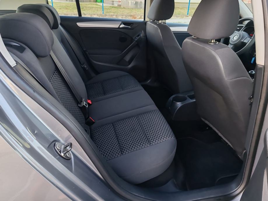 VW Golf 6 1,6 TDI,2010 G, 177000 KM, KARTICE DO 36 RATA, fotografija 10