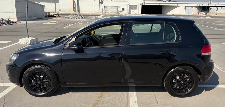 VW GOLF 6 1.6 TDI COMFORTLINE *REGISTRIRAN GODINU DANA *ISPIS KM *, fotografija 4