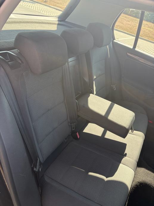 VW GOLF 6 1.6 TDI COMFORTLINE *REGISTRIRAN GODINU DANA *ISPIS KM *, fotografija 17