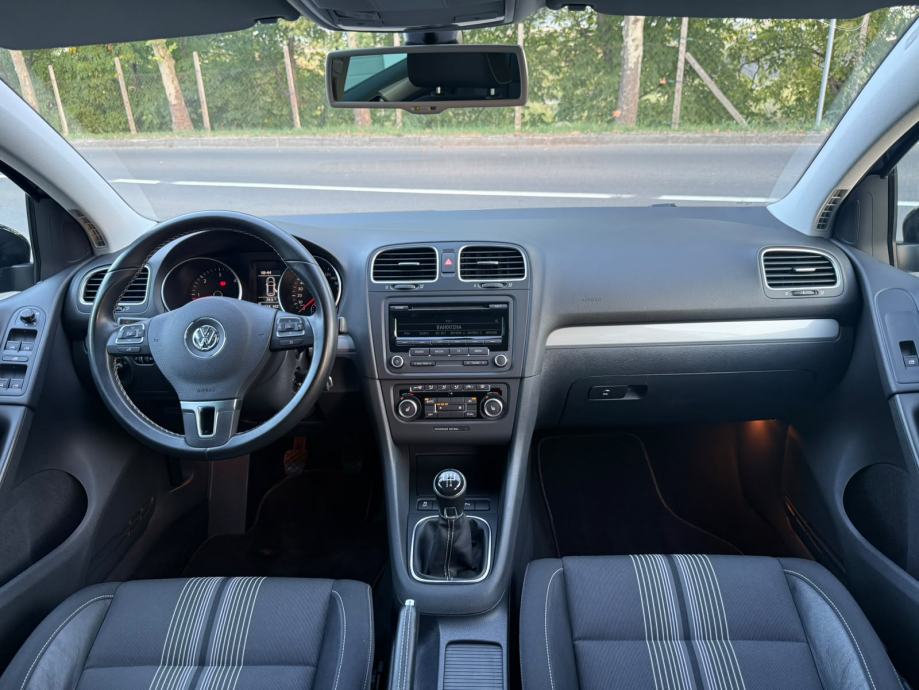 VW Golf 6 1,6 TDI MATCH *JAMSTVO 12 MJESECI*, fotografija 10