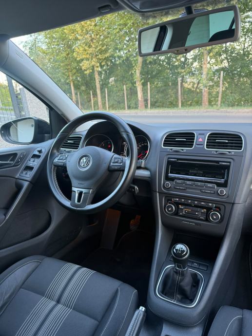 VW Golf 6 1,6 TDI MATCH *JAMSTVO 12 MJESECI*, fotografija 11
