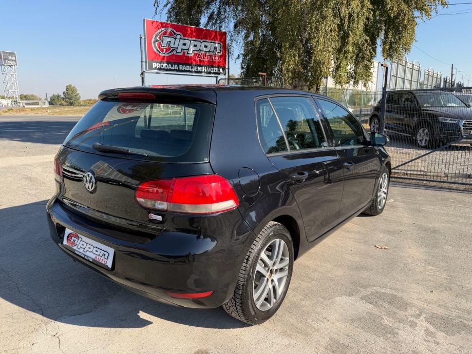 VW Golf 6 1,6 TDI REG:01/2027 - KOŽA - PARK. SENZORI - AUTOKREDIT, fotografija 6