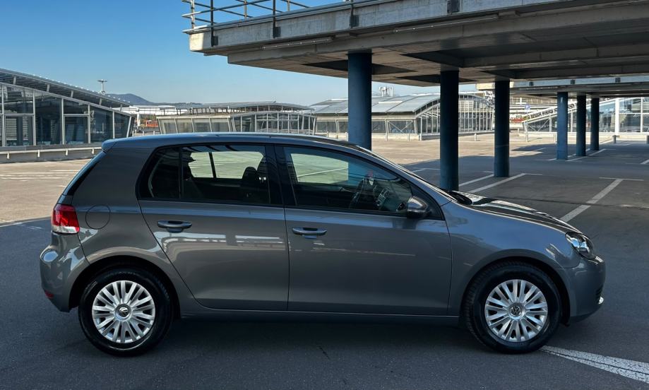 VW Golf 6 1,6 TDI*Reg. God dana 09/2027*147 TKM*Klima*Super stanje*, fotografija 5