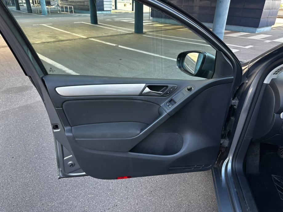VW Golf 6 1,6 TDI*Reg. God dana 09/2027*147 TKM*Klima*Super stanje*, fotografija 11