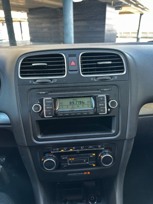 VW Golf 6 1,6 TDI*Reg. God dana 09/2027*147 TKM*Klima*Super stanje*, fotografija 16