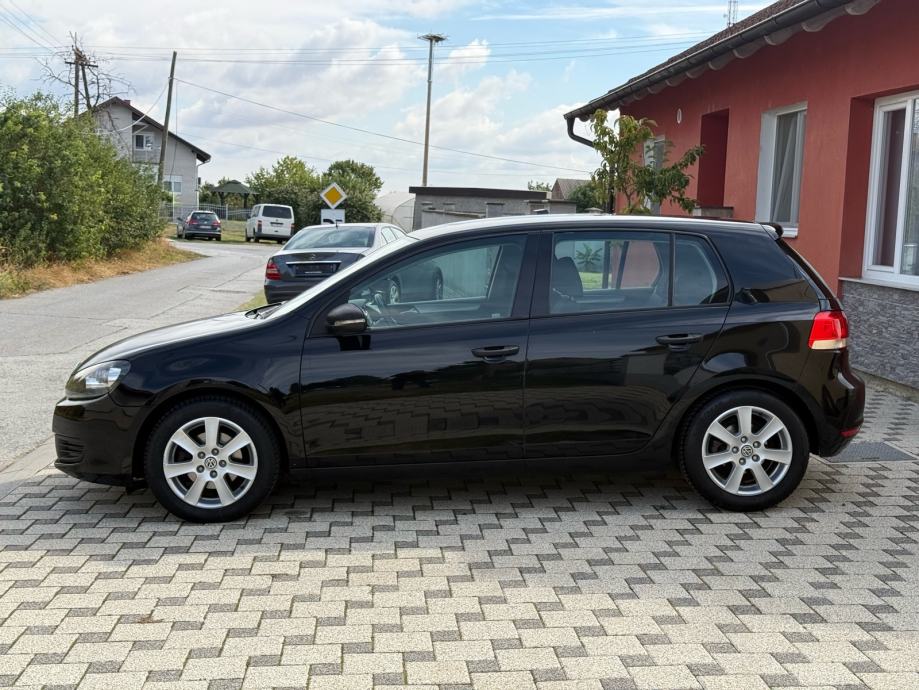 VW Golf 6 2,0 TDI ** REGISTRIRAN GODINU DANA**, fotografija 8