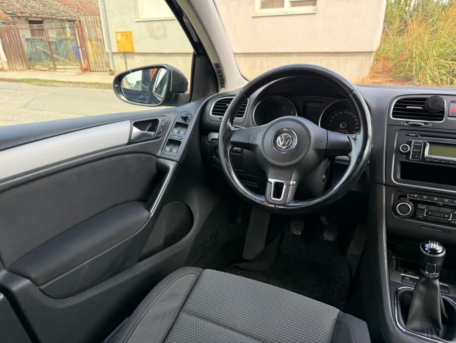 VW Golf 6 2,0 TDI ** REGISTRIRAN GODINU DANA**, fotografija 10