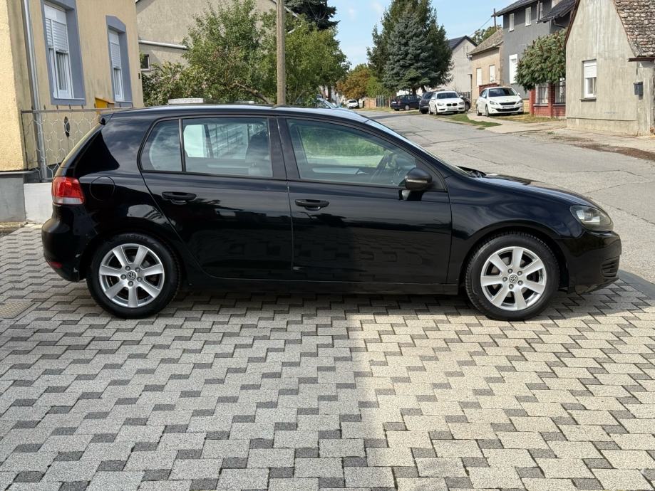 VW Golf 6 2,0 TDI ** REGISTRIRAN GODINU DANA**, fotografija 4