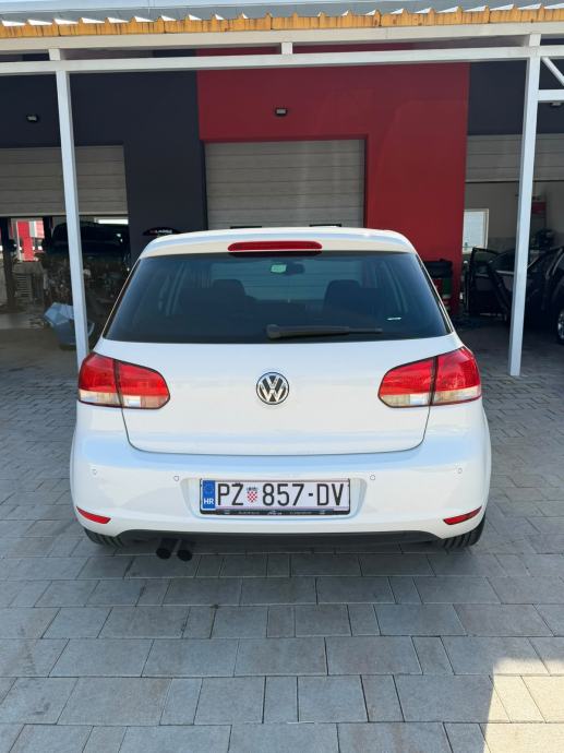 VW Golf 6 2,0 TDI STYLE REGISTRIRAN, fotografija 6