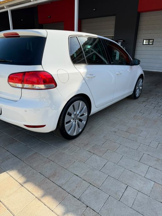 VW Golf 6 2,0 TDI STYLE REGISTRIRAN, fotografija 5