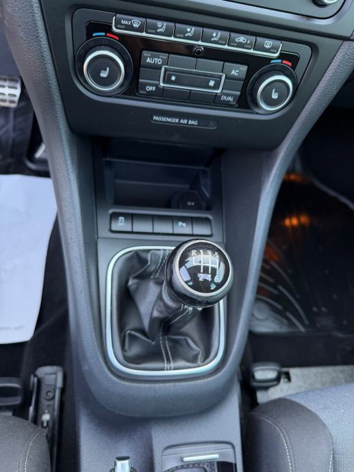 VW Golf 6 2,0 TDI STYLE REGISTRIRAN, fotografija 12