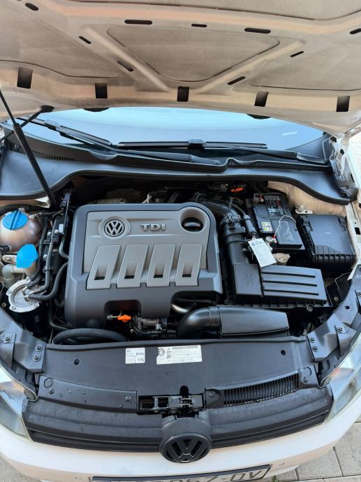 VW Golf 6 2,0 TDI STYLE REGISTRIRAN, fotografija 18
