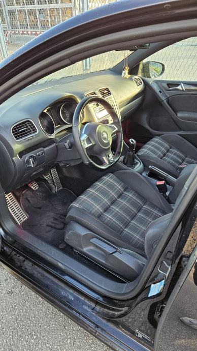VW Golf 6 2,0 TSI, fotografija 8