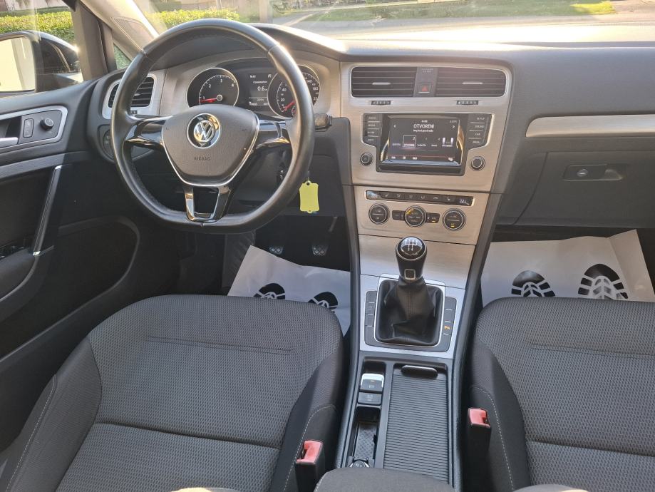 VW Golf 7 1 6 TDI 2015god GR.SJEDALA PDC JAMSTVO SERVISNA NA IME, fotografija 16