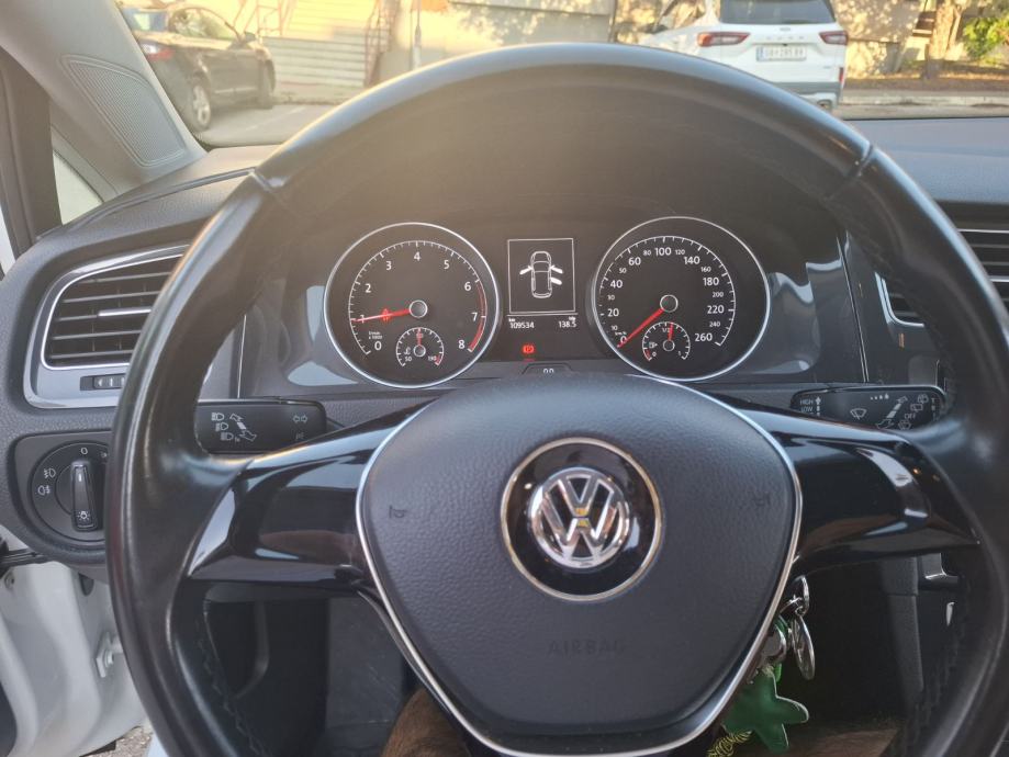 VW Golf 7 1,0 TSI- Registracija do 7.2027., fotografija 6