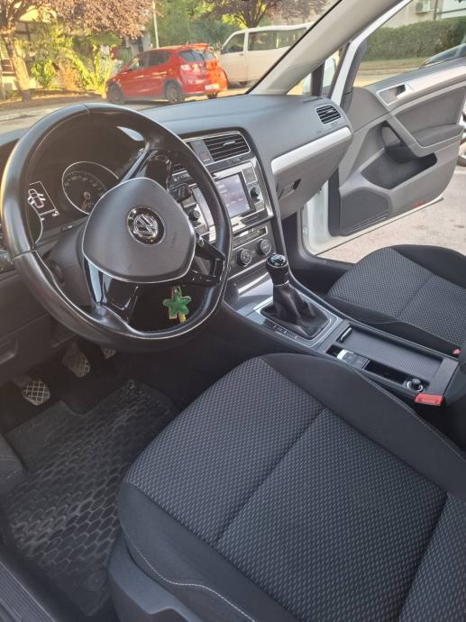 VW Golf 7 1,0 TSI- Registracija do 7.2027., fotografija 8