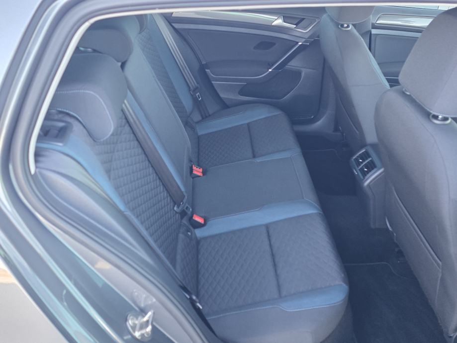 VW Golf 7 1,5 TSI IQ DRIVE 96KW ALU,NAVI,KAMERA,VOZILO U DOLASKU, fotografija 11