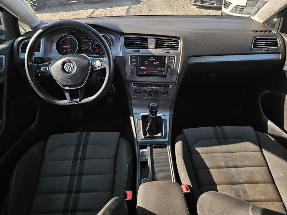 VW GOLF 7 1.6 TDI - 2015 GOD, fotografija 19
