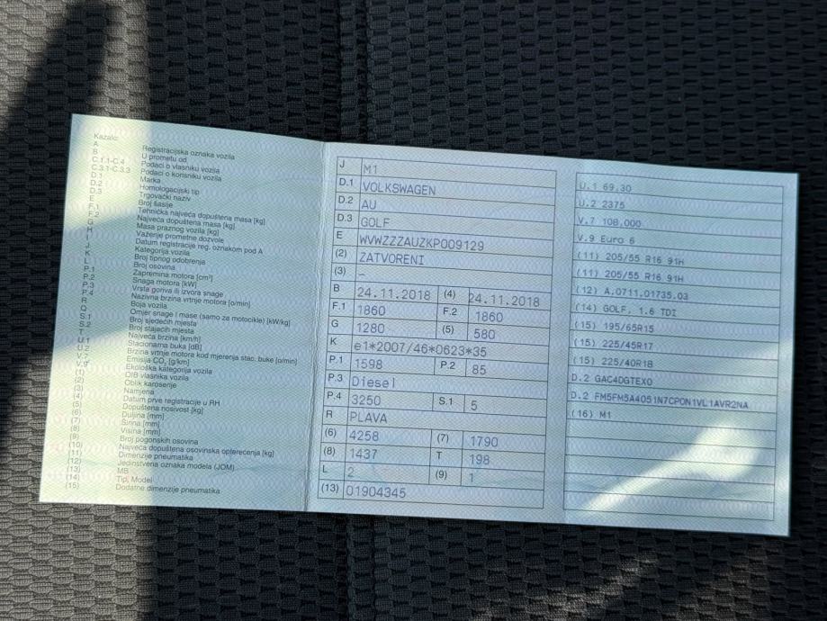 VW Golf 7 1,6 TDI 7.5 2019 GOD COMFORT LINE HR VOZILO U PDV-u SERVISNA, fotografija 20