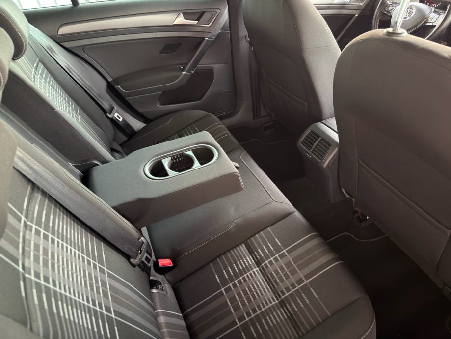 VW Golf 7 1,6 TDI BMT LOUNGE ALU WEBASTO PDC EL. PAKET GARANCIJA, fotografija 14