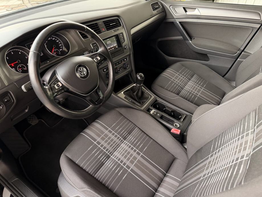 VW Golf 7 1,6 TDI BMT LOUNGE ALU WEBASTO PDC EL. PAKET GARANCIJA, fotografija 7