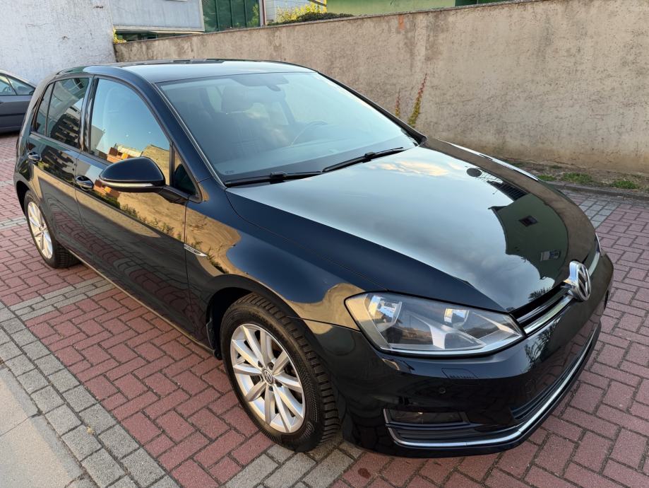VW Golf 7 1,6 TDI BMT-LOUNGE-WEBASTO-PARK.SENZ, fotografija 2