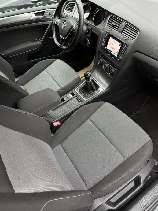 VW Golf 7 1,6 TDI BMT * NAVI * GARANCIJA *, fotografija 8