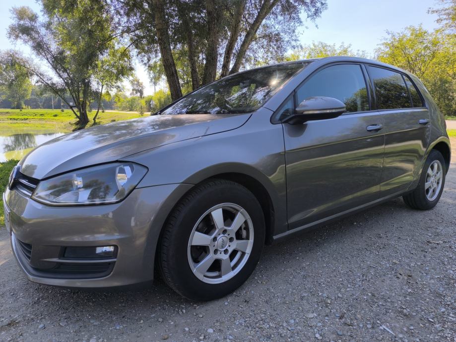 VW Golf 7 1,6 TDI BMT registriran 5/2027, fotografija 12