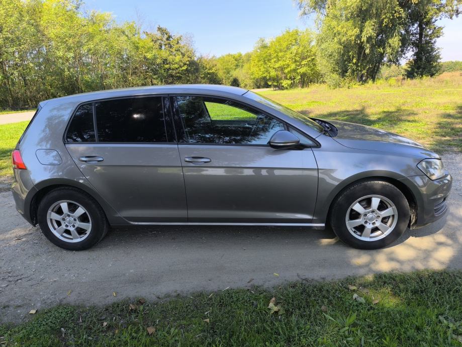 VW Golf 7 1,6 TDI BMT registriran 5/2027, fotografija 13