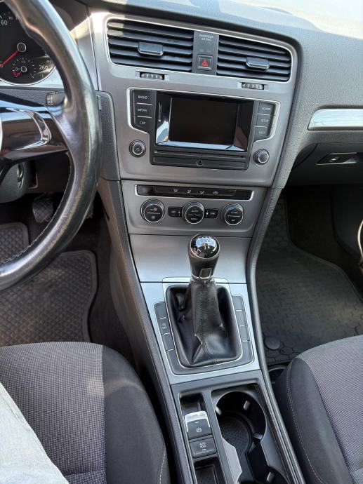 VW Golf 7 1,6 TDI BMT, fotografija 11