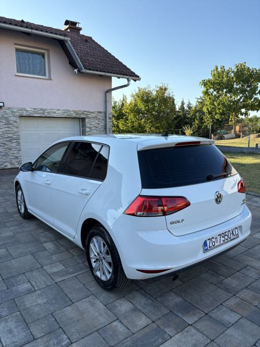 VW GOLF VII 1.6 TDI BMT, HR vozilo, reg. 11/2027, fotografija 4
