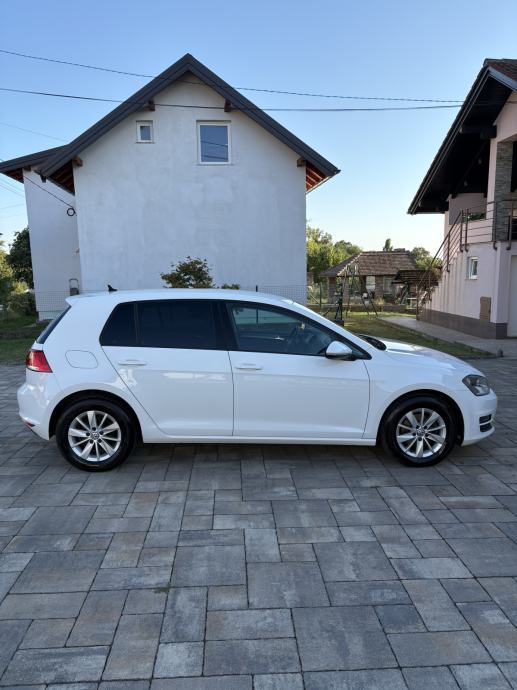 VW GOLF VII 1.6 TDI BMT, HR vozilo, reg. 11/2027, fotografija 7