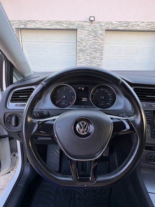 VW GOLF VII 1.6 TDI BMT, HR vozilo, reg. 11/2027, fotografija 11