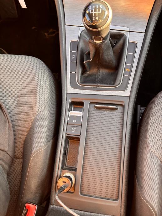 VW Golf 7 1,6 TDI BMT, fotografija 8