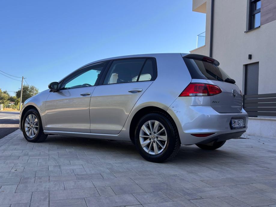 VW Golf 7 1,6 TDI BMT, fotografija 2