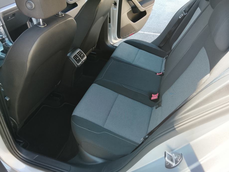 VW Golf 7 1,6 TDI BMT, fotografija 12