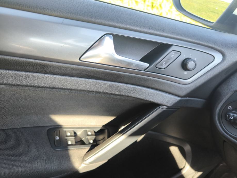 VW Golf 7 1.6 TDI BMT Trendline – 81 kW / 110 KS, fotografija 10