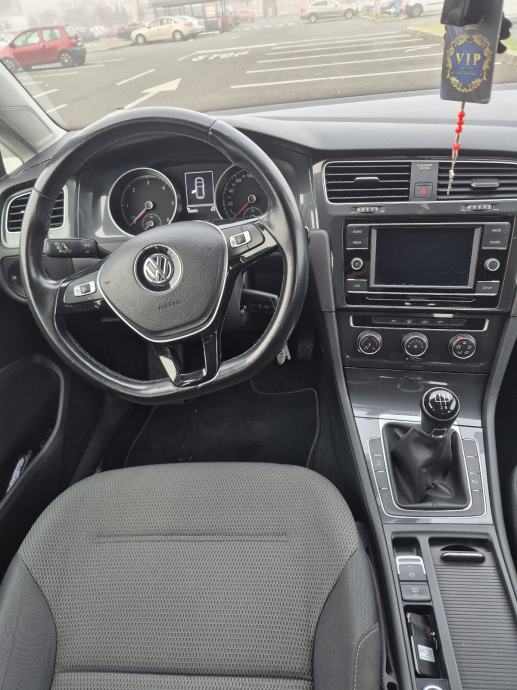 VW Golf 7 1,6 TDI COMFORTLINE, TEMPOMAT, PARK. SENZORI, fotografija 11