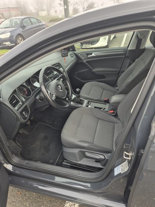 VW Golf 7 1,6 TDI COMFORTLINE, TEMPOMAT, PARK. SENZORI, fotografija 13