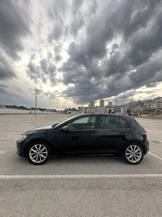 VW Golf 7 1,6 TDI | HIGHLINE | Kamera | Koža | Radar | Panorama, fotografija 5